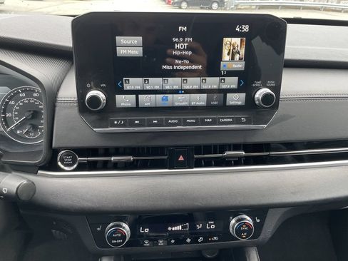 Used 2024 Mitsubishi Outlander SE FWD image 18