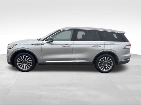 Used 2024 Lincoln Aviator Reserve AWD/4WD image 3