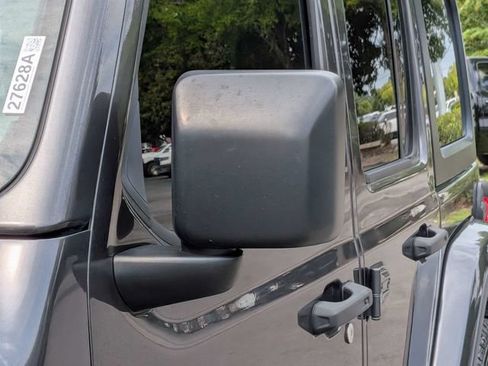 Used 2023 Jeep Wrangler Unlimited Sahara AWD/4WD image 14
