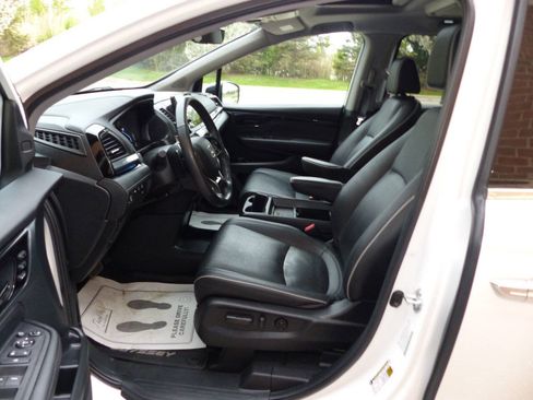 Used 2024 Honda Odyssey Elite image 27