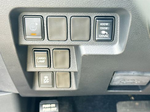 Used 2025 Nissan Frontier Pro-X w/ Pro Convenience Package RWD image 10
