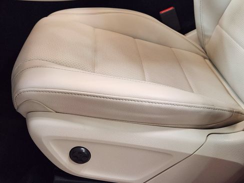 Used 2024 Mercedes-Benz GLS 450 4MATIC image 45