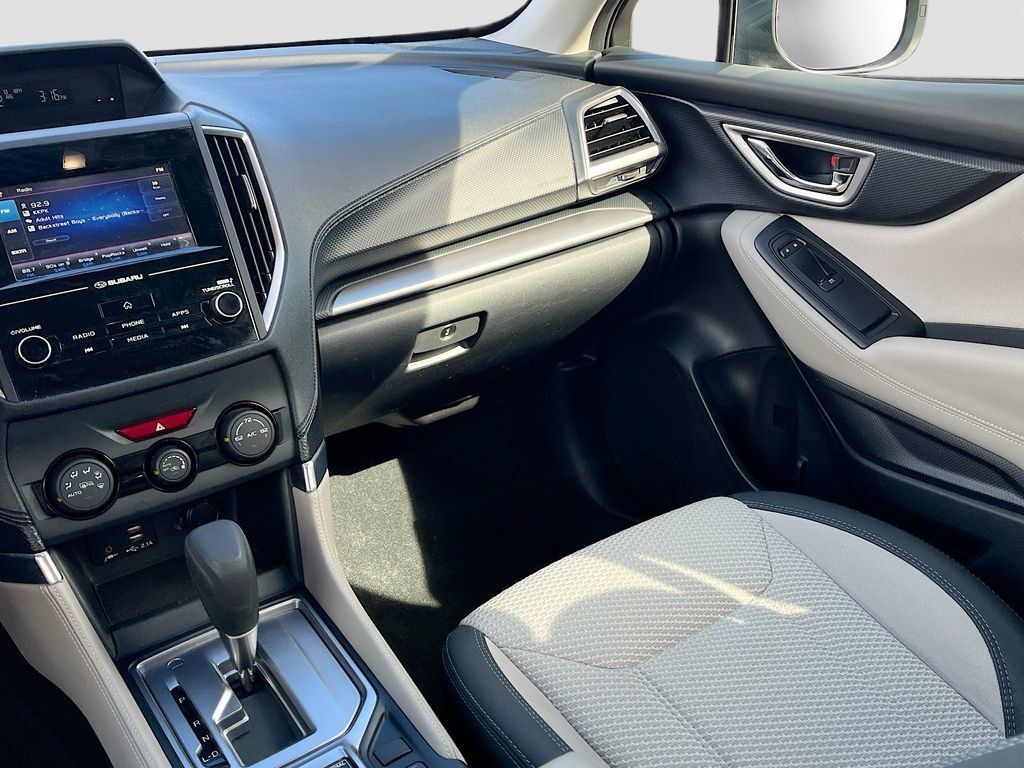 Used 2024 Subaru Forester Premium AWD/4WD image 23