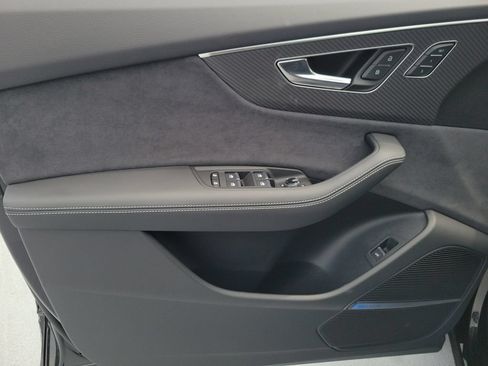New 2026 Audi SQ8 Premium Plus AWD/4WD image 18