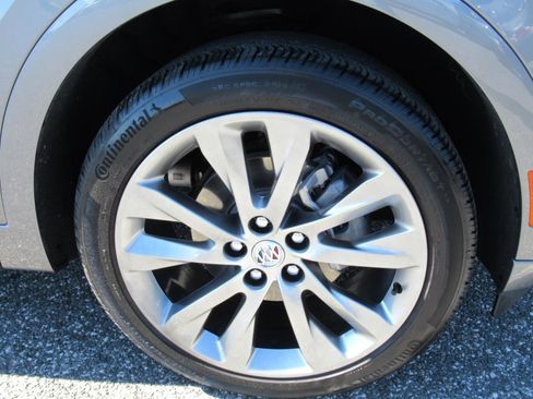Used 2022 Buick Envision Avenir w/ Technology Package II FWD image 33