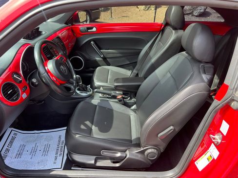 Used 2015 Volkswagen Beetle TDI FWD image 15