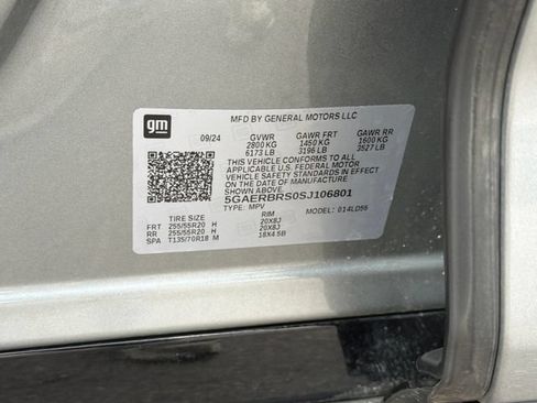 Used 2025 Buick Enclave Sport Touring w/ Super Cruise Package FWD image 30