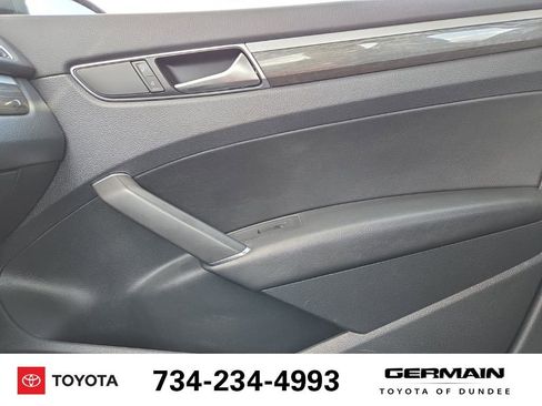 Used 2018 Volkswagen Passat 2.0T SE image 24