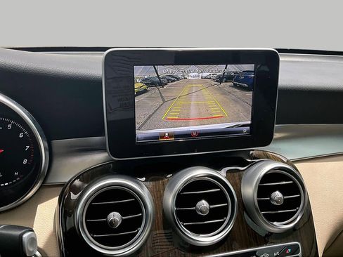 Used 2018 Mercedes-Benz GLC 300 image 26