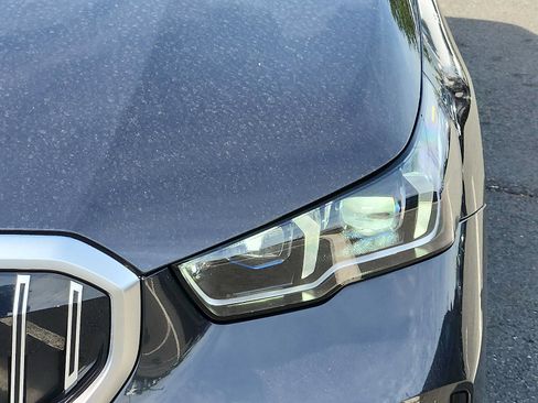 Used 2026 BMW 530i xDrive w/ Premium Package AWD/4WD image 9