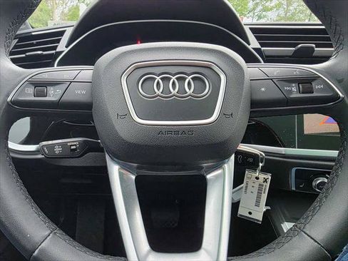 Used 2025 Audi Q3 2.0T Premium AWD/4WD image 24
