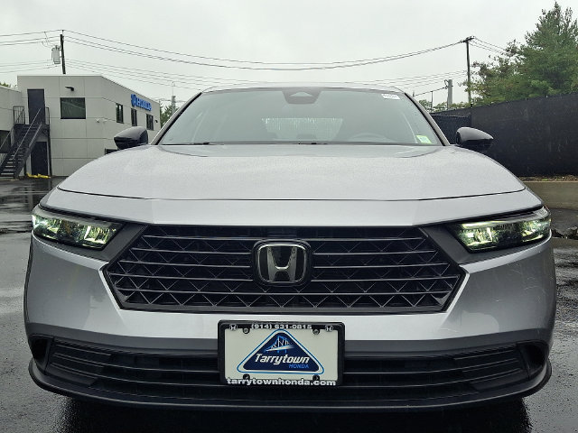 Used 2023 Honda Accord Sport image 2