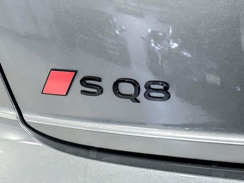 New 2026 Audi SQ8 Prestige image 26