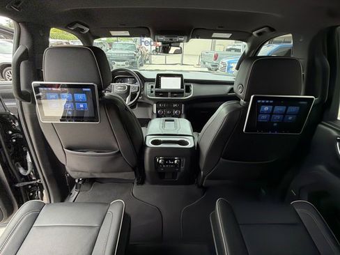 Certified 2023 GMC Yukon SLT w/ SLT Luxury Package RWD image 29