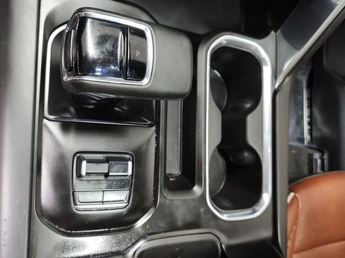 Used 2023 GMC Sierra 1500 Denali Ultimate AWD/4WD image 25