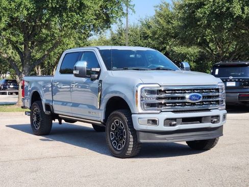 Used 2024 Ford F250 Platinum image 2