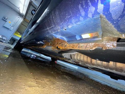 Used 2004 MAZDA MAZDA3 s w/ Moonroof & 6-CD Pkg image 13