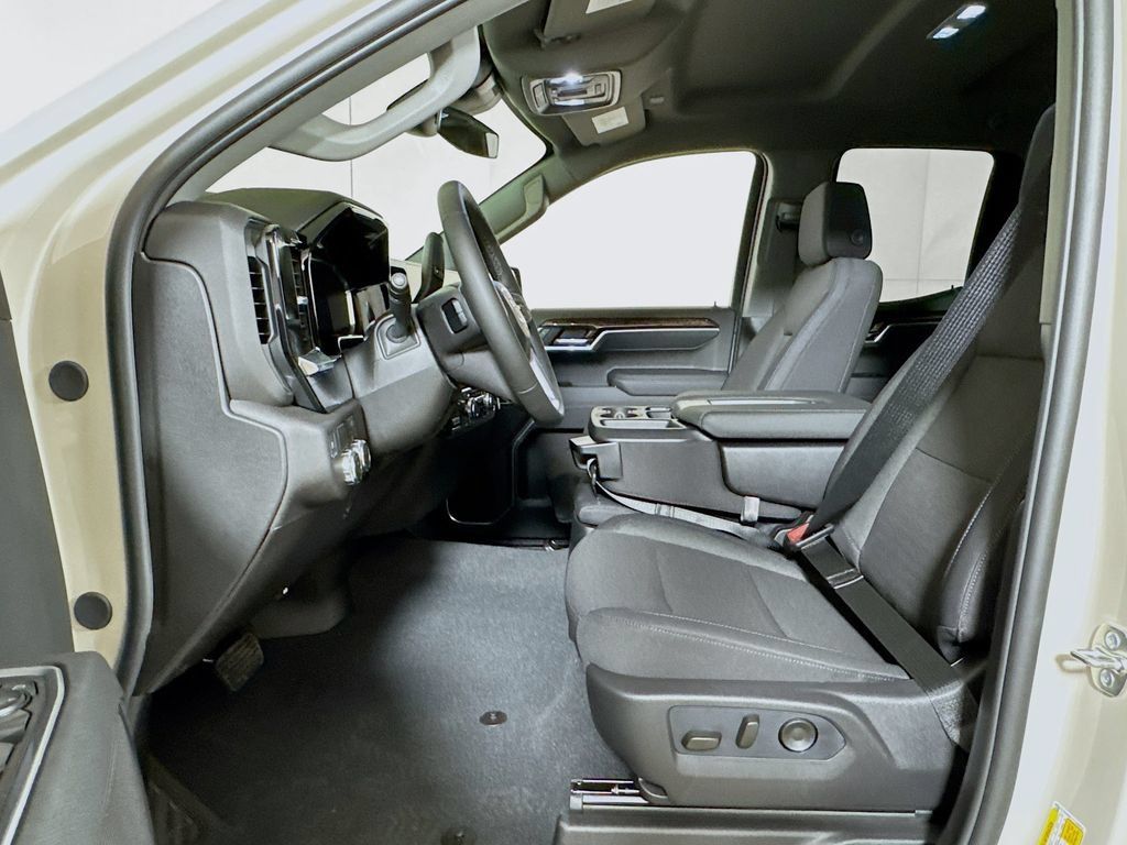 New 2026 GMC Sierra 1500 SLE w/ Preferred Package RWD image 13