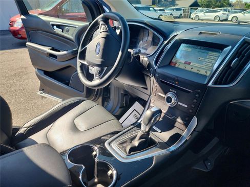 Used 2018 Ford Edge Titanium w/ Technology Package image 26