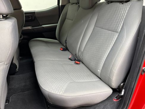 Used 2022 Toyota Tacoma SR5 w/ Technology Package RWD image 20