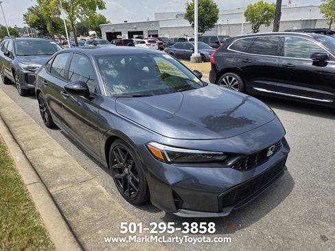 Used 2025 Honda Civic Sport image 2