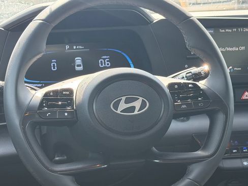 Certified 2025 Hyundai Elantra Sport FWD image 24