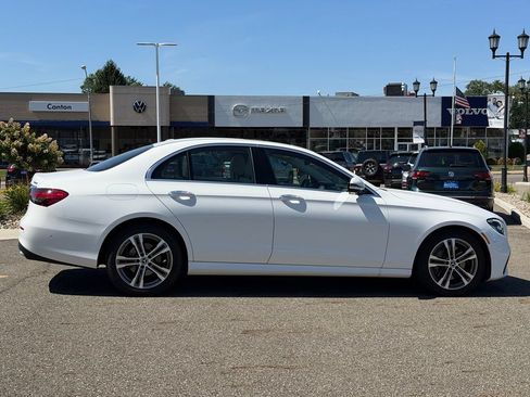 Used 2022 Mercedes-Benz E 350 4MATIC Sedan image 6