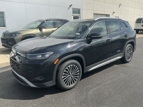 New 2026 Volkswagen Tiguan S image 31