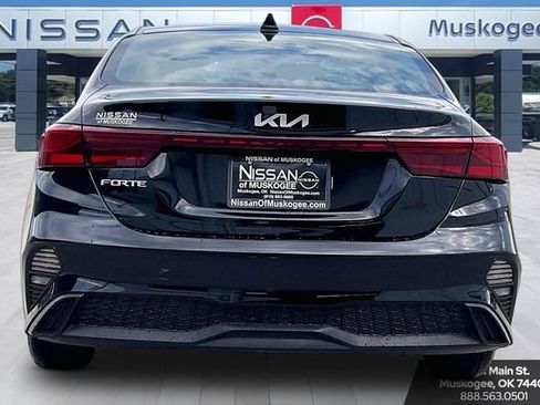 Used 2023 Kia Forte LXS FWD image 6