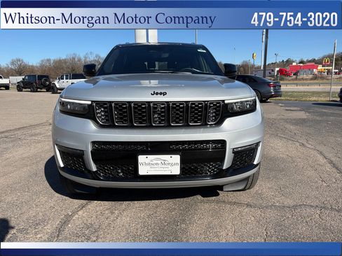 Used 2025 Jeep Grand Cherokee L Summit w/ Obsidian Package AWD/4WD image 2