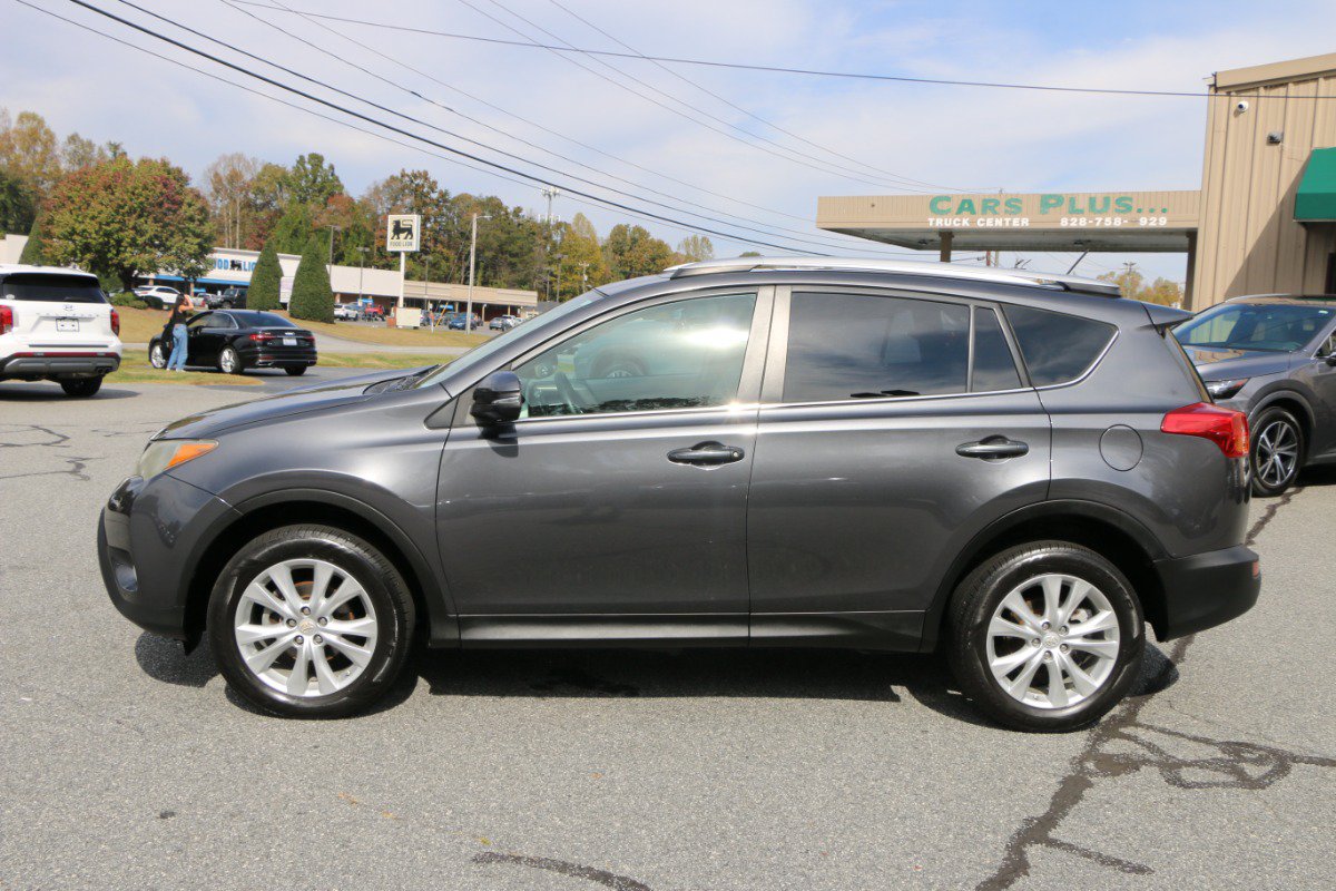 Used 2013 Toyota RAV4 Limited FWD image 2