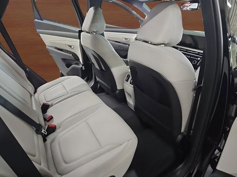 New 2026 Hyundai Tucson Limited image 15
