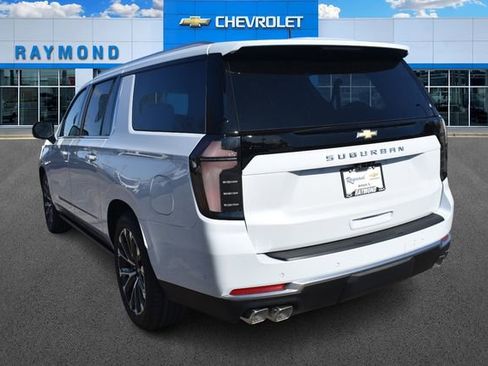 New 2026 Chevrolet Suburban High Country image 6