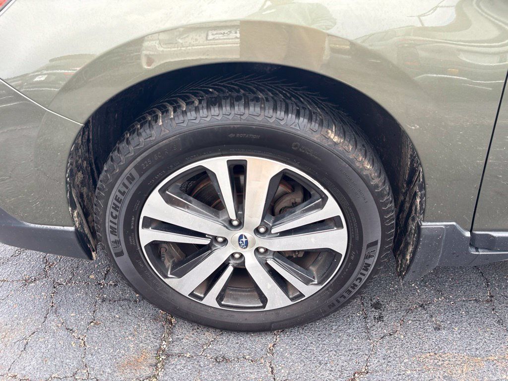 Used 2018 Subaru Outback 2.5i Limited AWD/4WD image 4