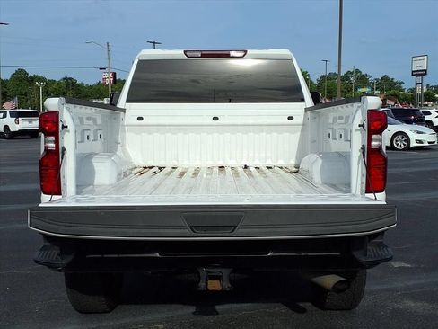 Used 2025 Chevrolet Silverado 2500 Custom w/ Custom Value Package AWD/4WD image 22