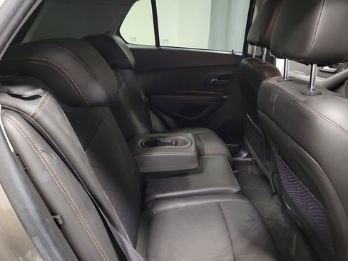 Used 2021 Chevrolet Trax LT w/ Sport Edition image 21