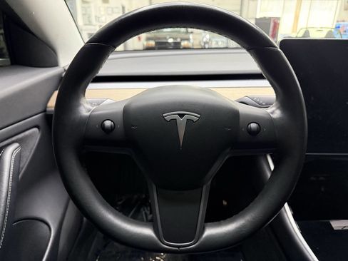 Used 2018 Tesla Model 3 AWD/4WD image 22