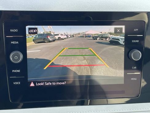 Certified 2025 Volkswagen Taos SE w/ Black Wheel Package image 24