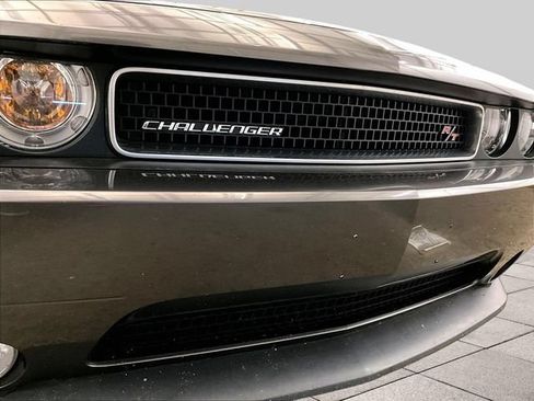 Used 2014 Dodge Challenger R/T w/ Electronics Convenience Group RWD image 30