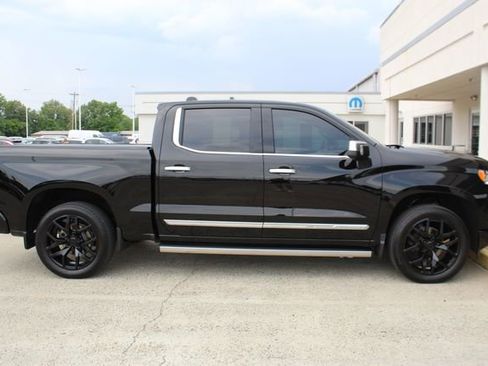 Used 2024 Chevrolet Silverado 1500 High Country AWD/4WD image 6