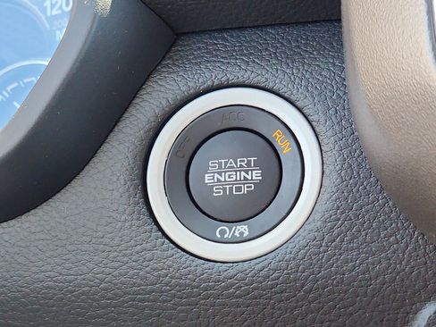 Used 2021 RAM 1500 Big Horn AWD/4WD image 22