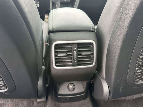Used 2022 Kia Sportage Nightfall Edition image 11
