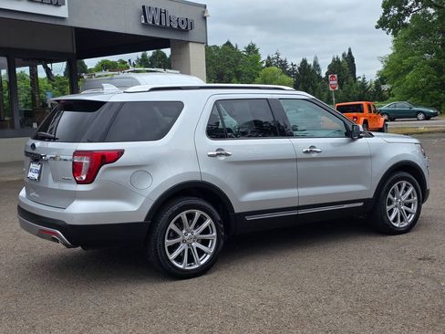 Used 2017 Ford Explorer Limited AWD/4WD image 35