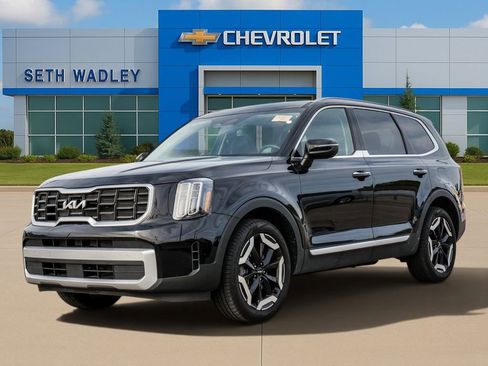 Used 2025 Kia Telluride S AWD/4WD image 3
