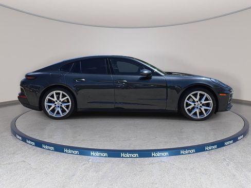 Used 2025 Porsche Panamera RWD image 5