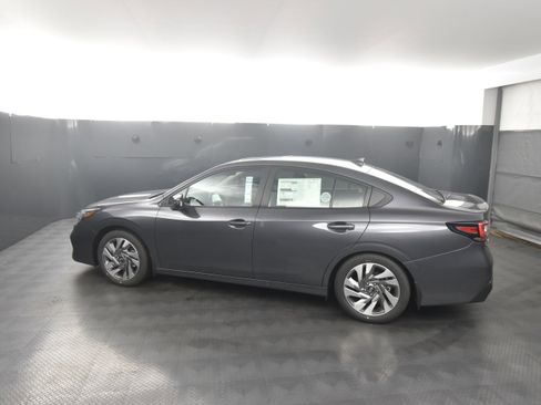 Used 2025 Subaru Legacy Limited image 7