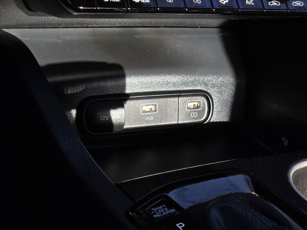 Used 2022 Kia K5 GT-Line w/ GT-Line Awd Premium Package image 21