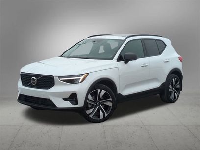 Used 2023 Volvo XC40 B5 Plus w/ Driver Assist Package