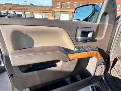 Used 2015 GMC Sierra 1500 SLT w/ SLT Crew Cab Value Package image 18