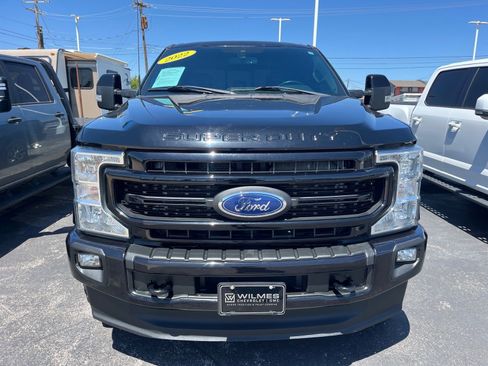 Used 2022 Ford F250 Lariat AWD/4WD image 2